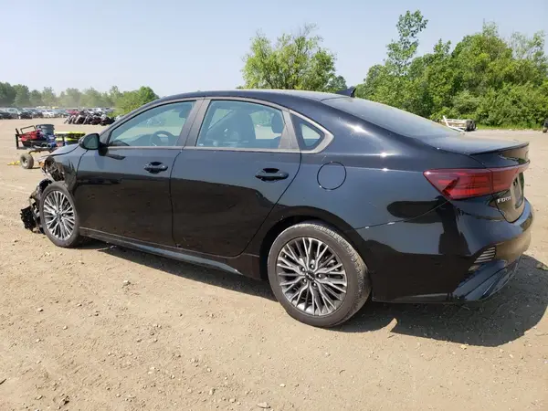 3KPF54AD9RE792402 2024 KIA FORTE - Image 2