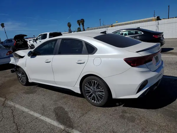 3KPF54AD9RE804029 2024 KIA FORTE - Image 2