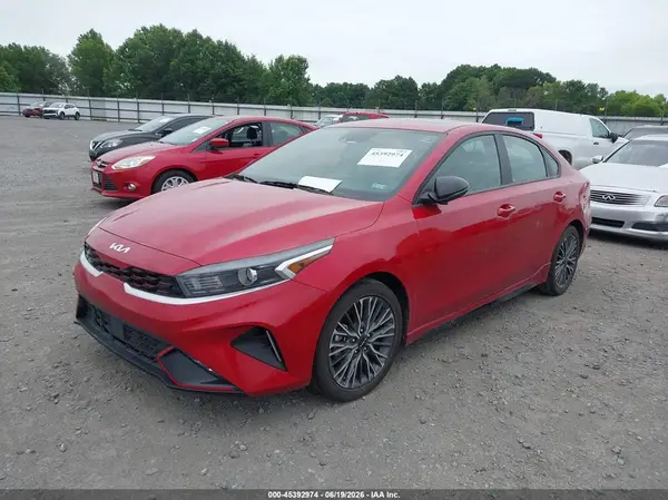 3KPF54AD9RE806427 2024 KIA FORTE - Image 2