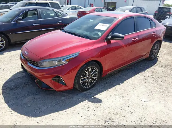 3KPF54AD9RE807383 2024 KIA FORTE - Image 2