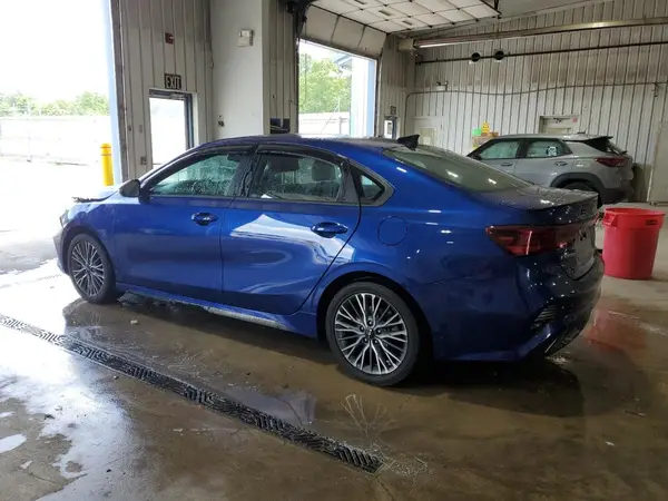 3KPF54AD9RE808145 2024 KIA FORTE - Image 2