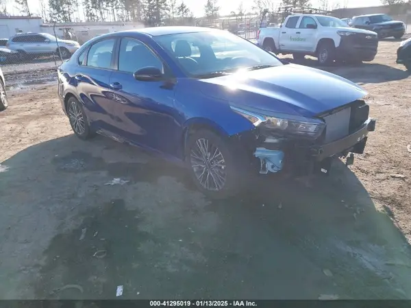 3KPF54AD9RE808999 2024 KIA FORTE - Image 1