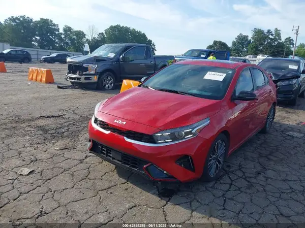 3KPF54AD9RE80933 2024 KIA FORTE - Image 2