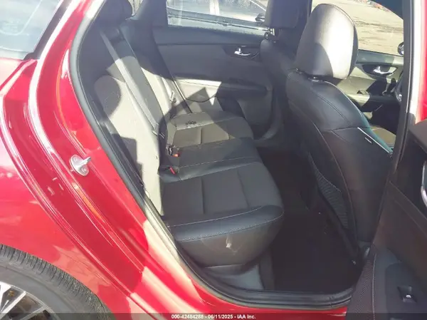3KPF54AD9RE80933 2024 KIA FORTE - Image 8