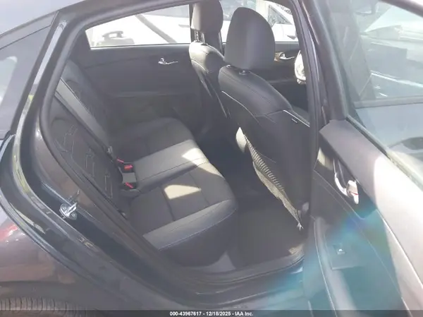 3KPF54AD9RE814298 2024 KIA FORTE - Image 8