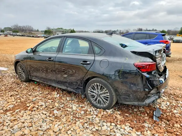 3KPF54AD9RE814415 2024 KIA FORTE - Image 2