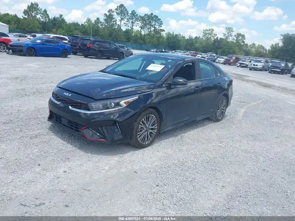 3KPF54AD9RE815886 2024 KIA FORTE - Image 2