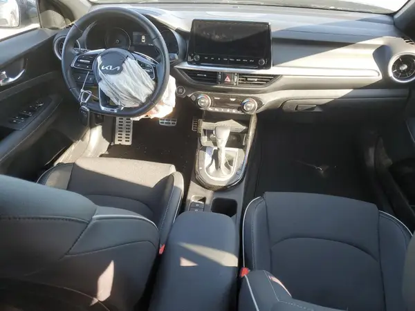 3KPF54AD9RE816634 2024 KIA FORTE - Image 8