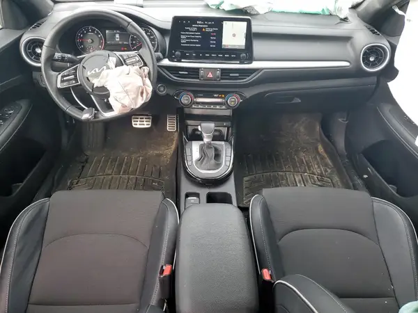 3KPF54AD9RE819002 2024 KIA FORTE - Image 8