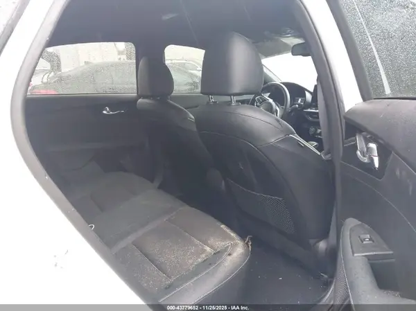 3KPF54AD9RE829884 2024 KIA FORTE - Image 8