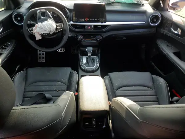 3KPF54AD9RE832011 2024 KIA FORTE - Image 8