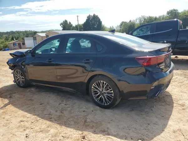 3KPF54AD9RE832168 2024 KIA FORTE - Image 2
