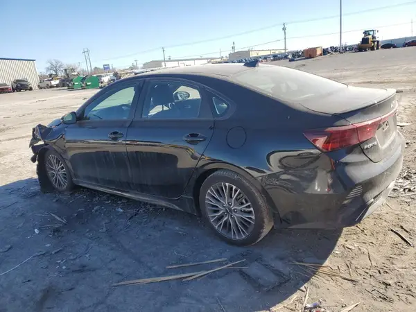 3KPF54AD9RE838374 2024 KIA FORTE - Image 2