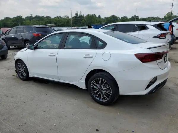 3KPF54AD9RE839900 2024 KIA FORTE - Image 2