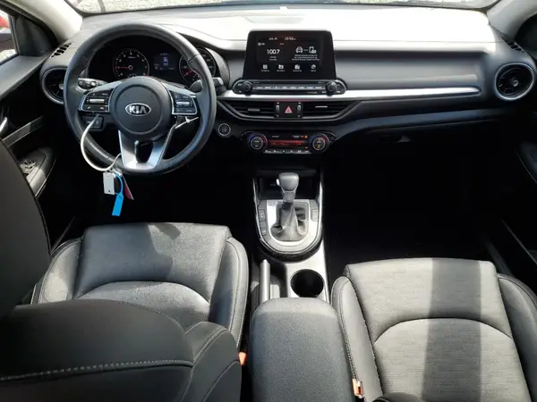 3KPF54ADXKE021100 2019 KIA FORTE - Image 8