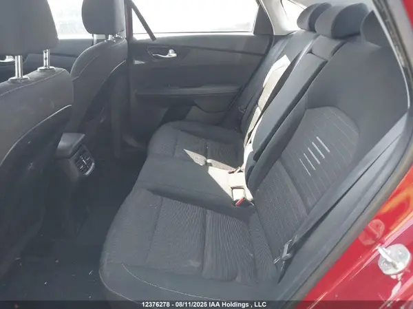 3KPF54ADXKE026068 2019 KIA FORTE - Image 8