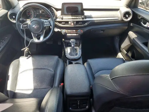 3KPF54ADXKE068028 2019 KIA FORTE - Image 8