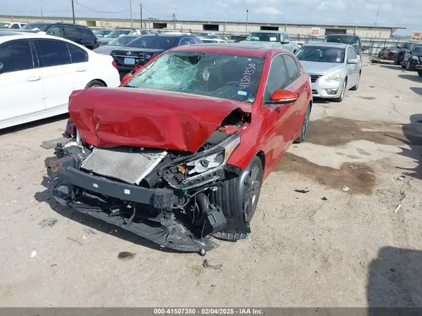 3KPF54ADXKE069261 2019 KIA FORTE - Image 2