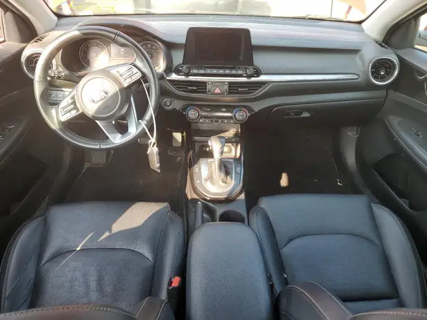 3KPF54ADXKE070877 2019 KIA FORTE - Image 8