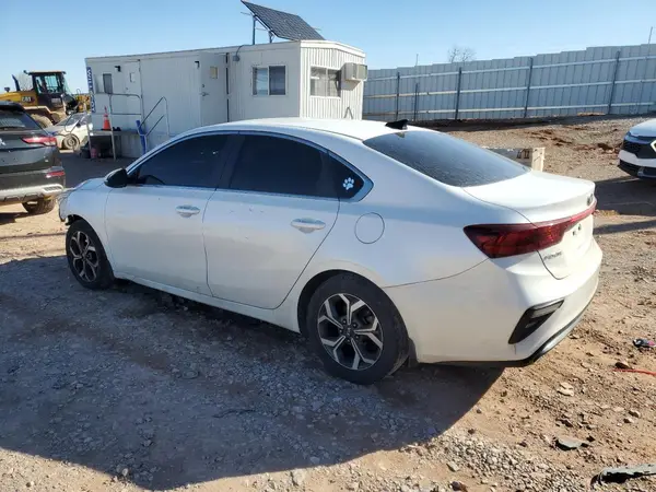 3KPF54ADXLE146826 2020 KIA FORTE - Image 2