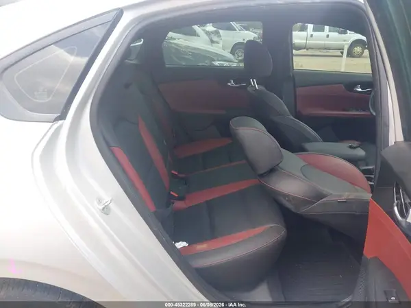 3KPF54ADXLE211318 2020 KIA FORTE - Image 8