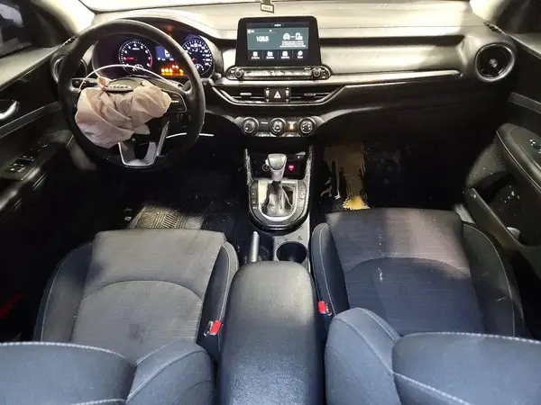 3KPF54ADXME294203 2021 KIA FORTE - Image 8