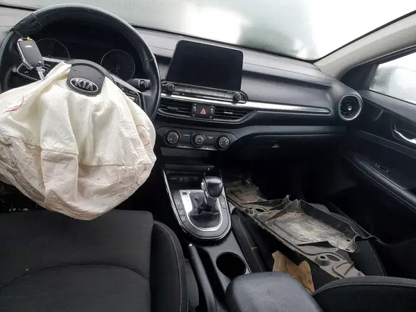 3KPF54ADXME318709 2021 KIA FORTE - Image 8