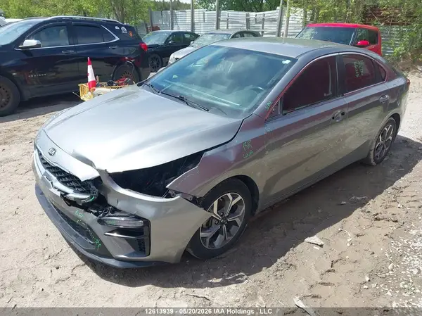 3KPF54ADXME394012 2021 KIA FORTE - Image 2