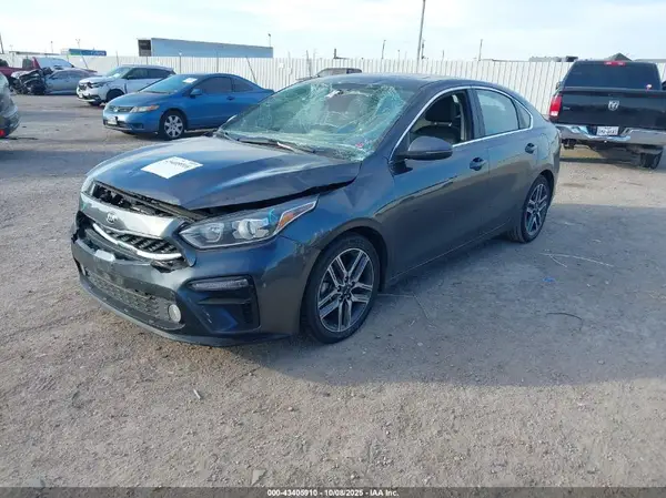 3KPF54ADXME415229 2021 KIA FORTE - Image 2