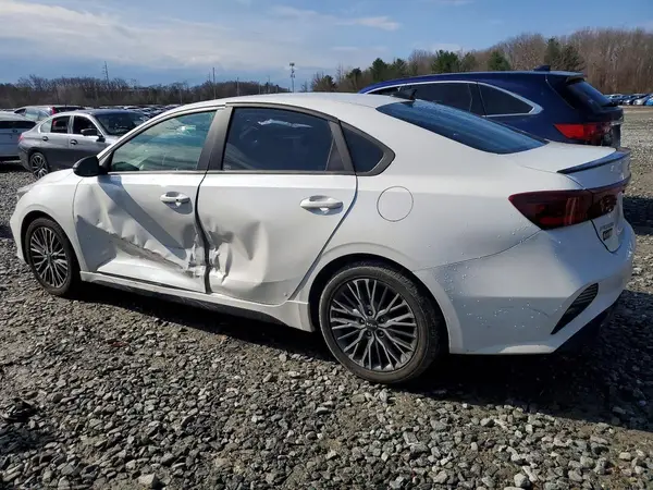 3KPF54ADXNE428192 2022 KIA FORTE - Image 2