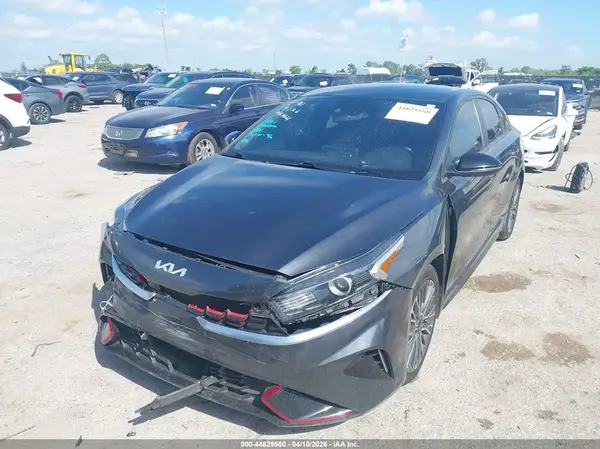 3KPF54ADXNE440584 2022 KIA FORTE - Image 2