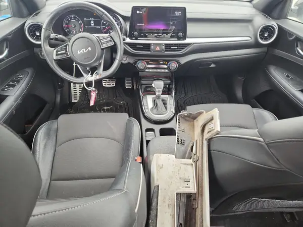 3KPF54ADXNE451519 2022 KIA FORTE - Image 8