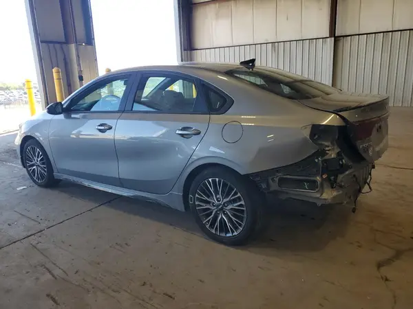 3KPF54ADXNE471155 2022 KIA FORTE - Image 2
