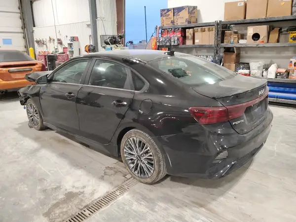 3KPF54ADXNE471401 2022 KIA FORTE - Image 2