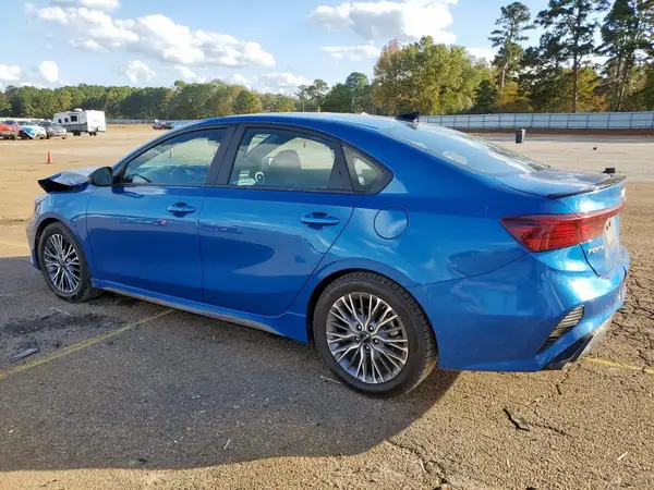 3KPF54ADXNE478557 2022 KIA FORTE - Image 2