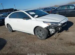 3KPF54ADXNE485587 2022 KIA FORTE