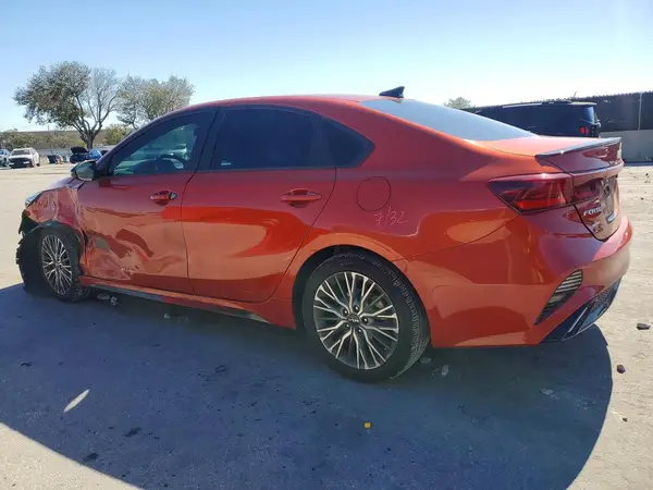3KPF54ADXNE487095 2022 KIA FORTE - Image 2