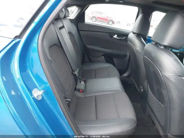 3KPF54ADXNE491566 2022 KIA FORTE - Image 8