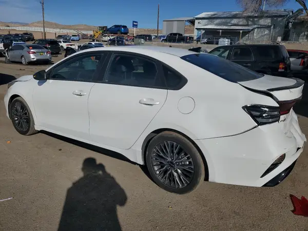 3KPF54ADXNE496783 2022 KIA FORTE - Image 2