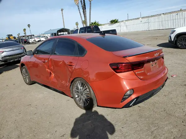 3KPF54ADXNE498193 2022 KIA FORTE - Image 2