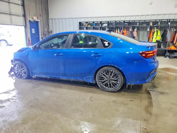 3KPF54ADXNE498775 2022 KIA FORTE - Image 2