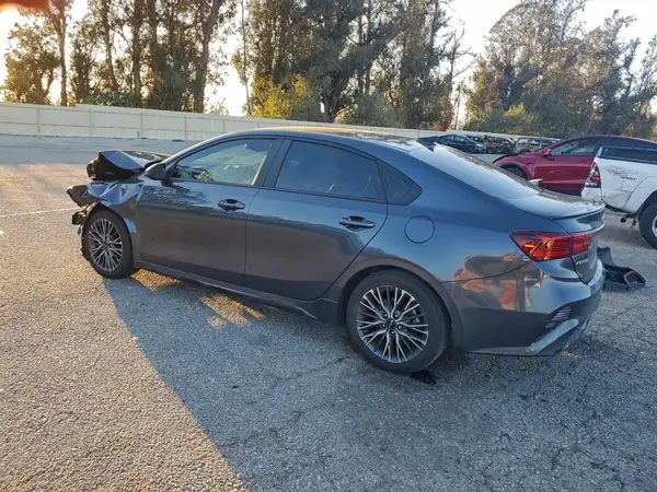 3KPF54ADXNE498811 2022 KIA FORTE - Image 2