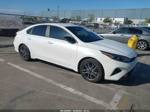 3KPF54ADXNE512464 2022 KIA FORTE - Image 1