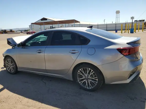 3KPF54ADXPE527355 2023 KIA FORTE - Image 2