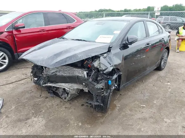 3KPF54ADXPE530059 2023 KIA FORTE - Image 2