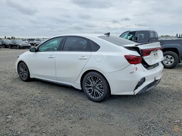 3KPF54ADXPE531910 2023 KIA FORTE - Image 2