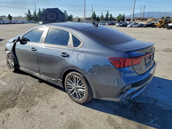 3KPF54ADXPE537545 2023 KIA FORTE - Image 2