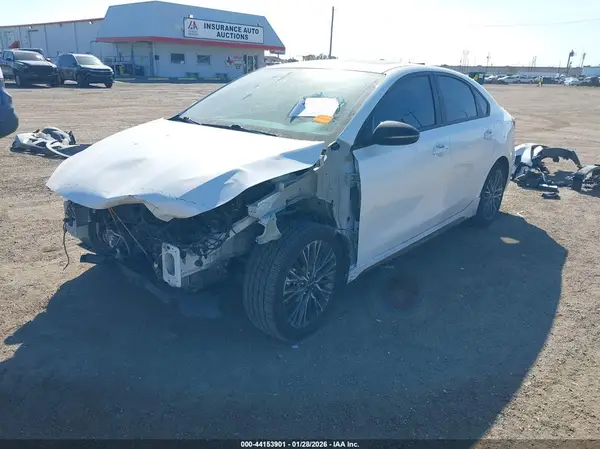 3KPF54ADXPE538906 2023 KIA FORTE - Image 2