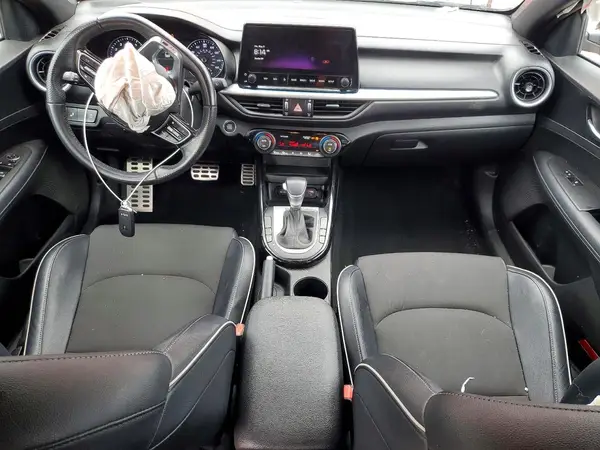 3KPF54ADXPE542700 2023 KIA FORTE - Image 8