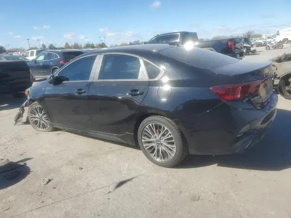 3KPF54ADXPE546746 2023 KIA FORTE - Image 2